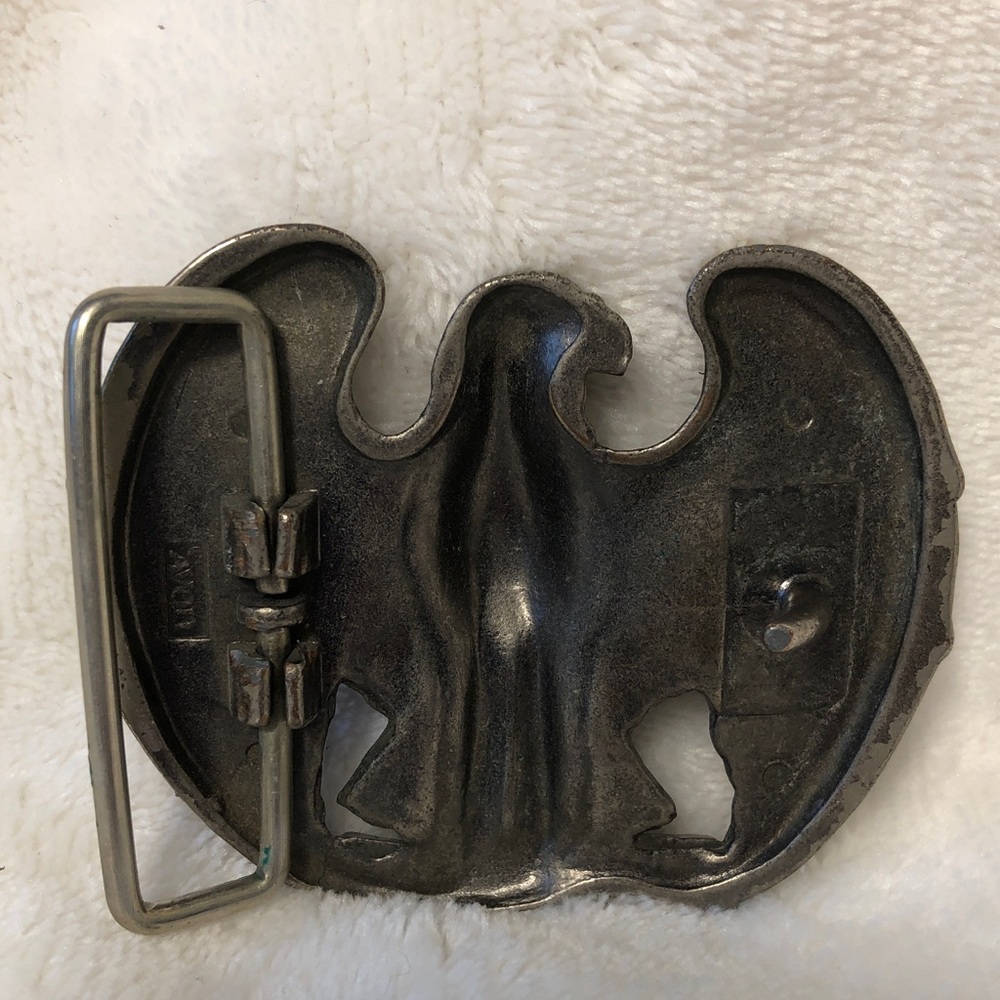 Vintage 1982 Pewter American Eagle Belt Buckle in excellent condition - Picture 2 of 2